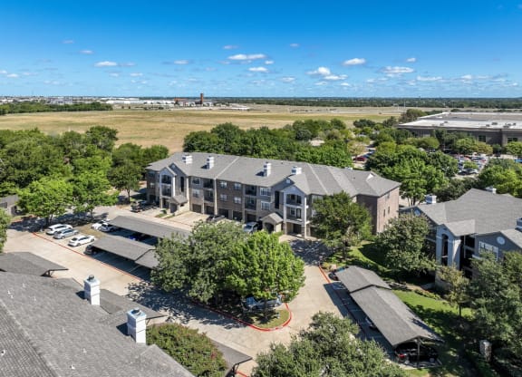 aerial view of Stoneleigh on Spring Creek Garland, TX apartments