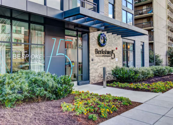 Pet Friendly Studio, 1, & 2 Bedroom Apartments DC--2011 15th Street NW, Washington DC. 20009