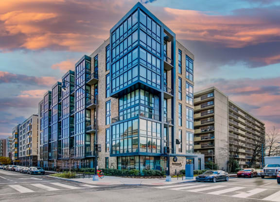 One and Two Bedroom Apartments Washington DC-U Street Metro-Berkshire 15 Apartments