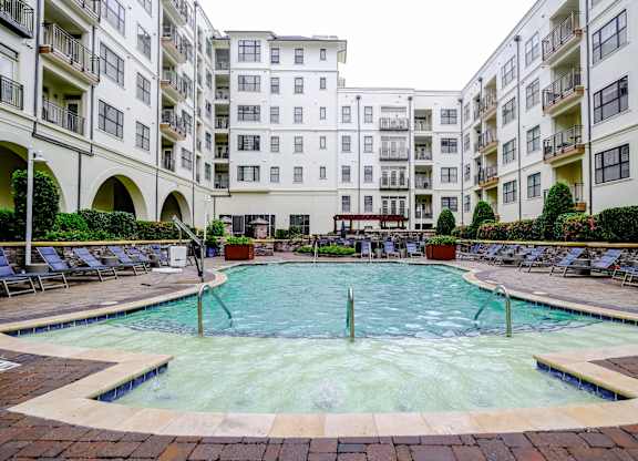 Berkshire Village District_29_Pool