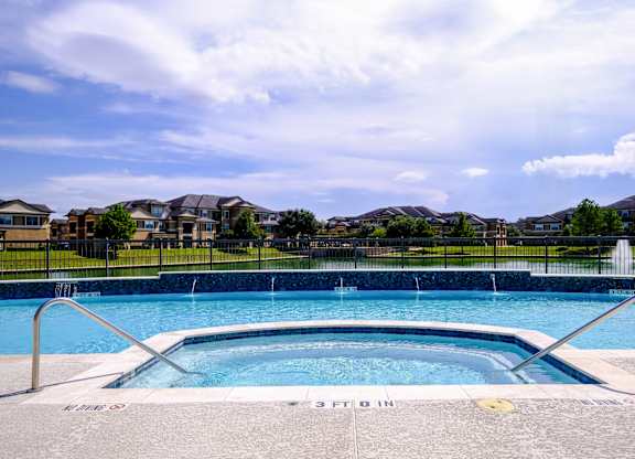 swimming pool at The Falls at Copper Lake apartments