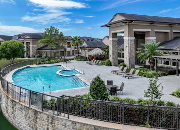 swimming pool at The Falls at Copper Lake apartments