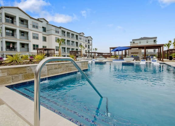 Swimming pool at Park at Bayside, Rowlett, TX