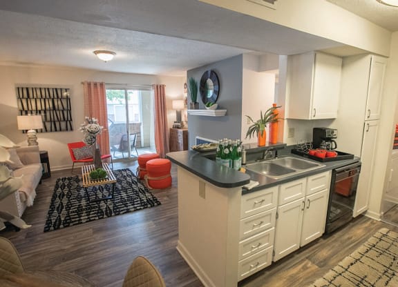 Kitchen Unit at Saw Mill Village Apartments, Columbus, OH