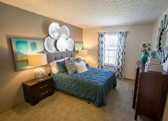 Gorgeous Bedroom at Sterling Park Apartments, Grove City, OH