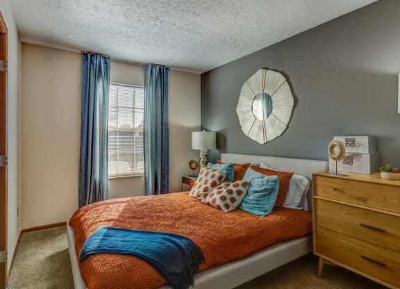 Bedroom at Bedford Commons Apartments & Heathermoor Apartments, Columbus, Ohio