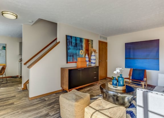 Living room at Bedford Commons Apartments & Heathermoor Apartments, Columbus, OH, 43235