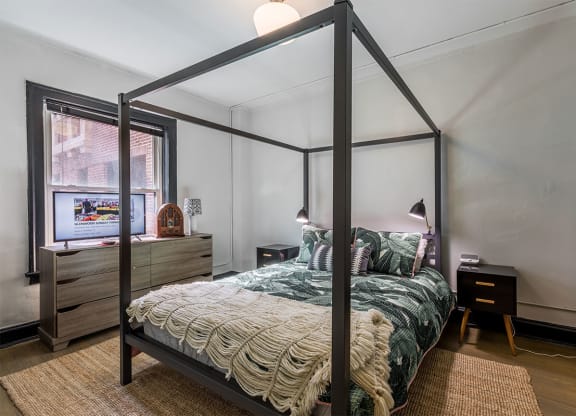 The Edison apartments spacious bedroom