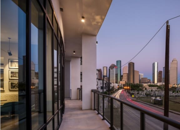 evening skyline view of the city at Tinsley on the Park apartments in Houston
