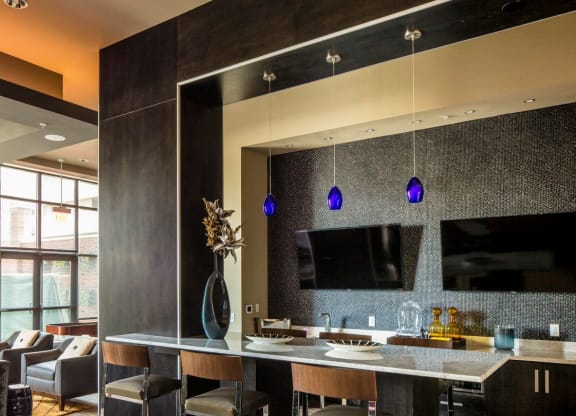 socialounge at Reveal Hackensack apartments