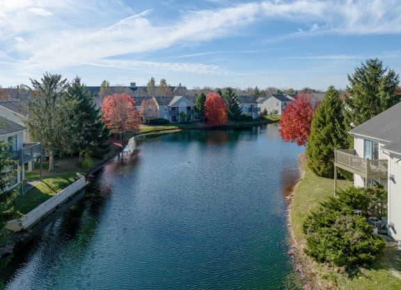 Perimeter Lakes apartments lake view