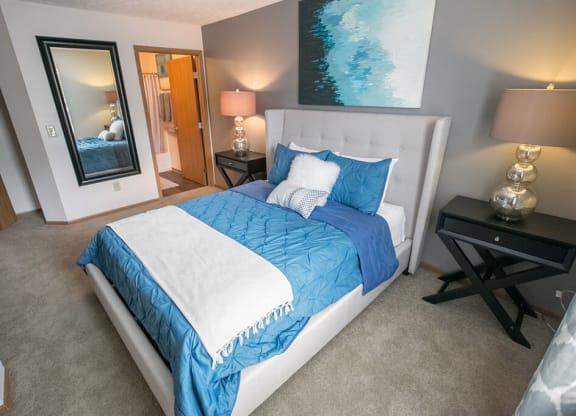 Gorgeous Bedroom at Perimeter Lakes Apartments, Dublin