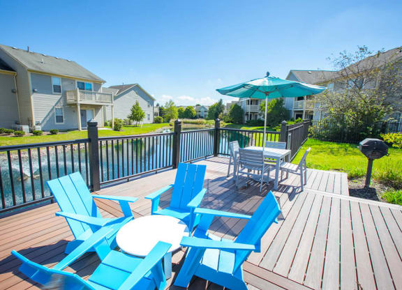 Sun Decks at Perimeter Lakes Apartments, Ohio