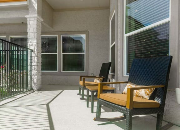 Cozy Exterior at Retreat at of Wylie