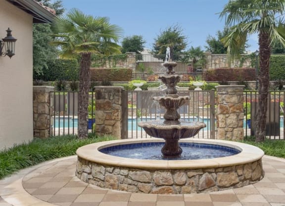 Fountain View at Estancia Townhomes, Dallas, TX