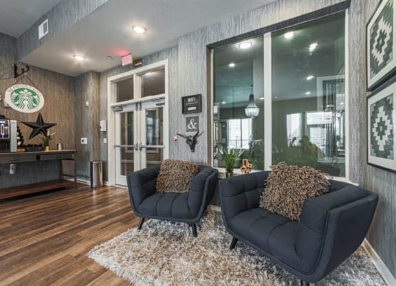 social area at Aspire at 610 apartments