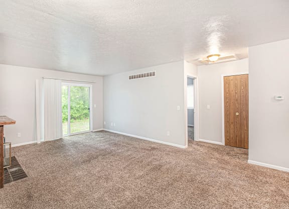 Spacious living room