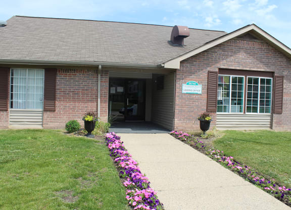 Leasing Office