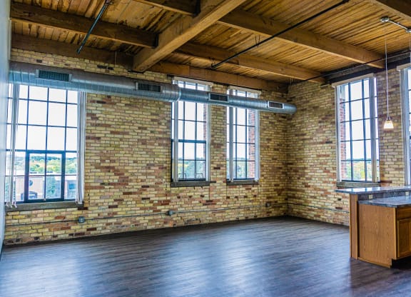 Apartments with high ceilings in Grand Rapids