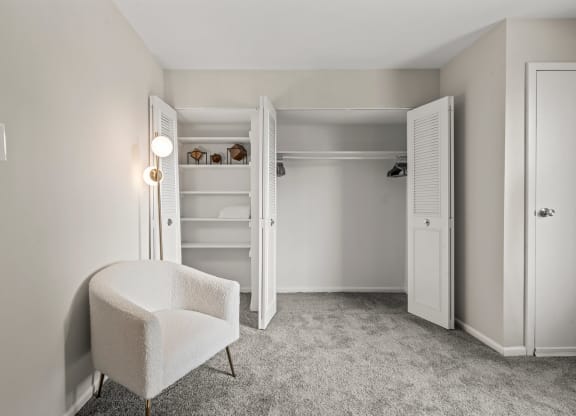 Closets at Rushwood Apartments, Pennsylvania, 19154
