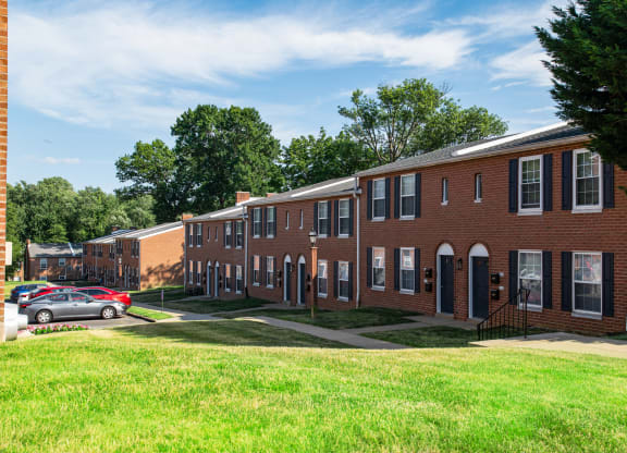 Apartments exterior view at Rushwood Apartments, Pennsylvania