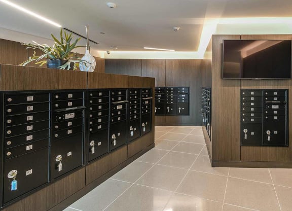 Locker room at K1 Apartments, San Diego, 92101