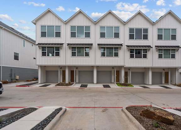 Ample Parking Area And Detached Garages Available at Villae ATX Luxury Rental Townhomes, Manchaca, TX, Texas, 78652