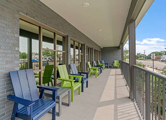 5240 Apts front porch with outdoor seating