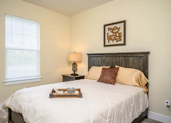 Large Bedroom at Hathaway Meadows in New York