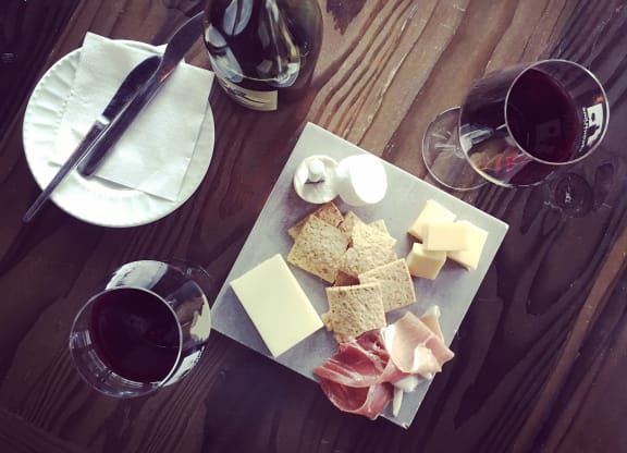 GenuWine Wine Glasses And Sheese Board