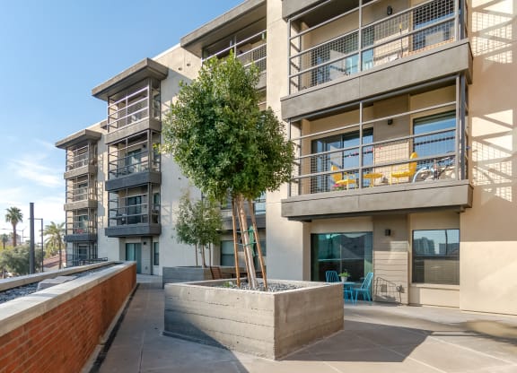 Entertaining Deck At Union at Roosevelt Apartments In Phoenix, AZ