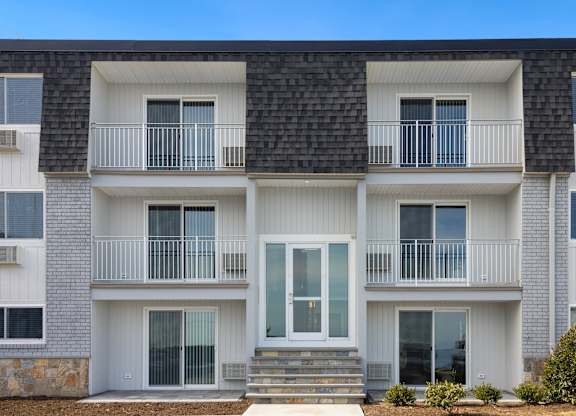 Front View Of Main Building with balconies at 151 Ocean Road LLC, Narragansett, 02882