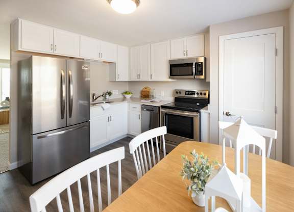 Efficient Appliances In Kitchen at 151 Ocean Road LLC, Narragansett, 02882