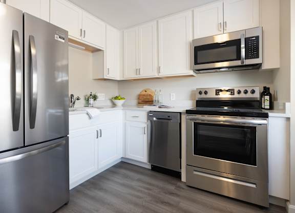 Well Equipped Kitchen at 151 Ocean Road LLC, Rhode , 02882