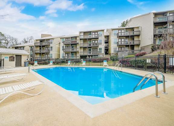 the swimming pool at Hills at Hoover Apartments 35216