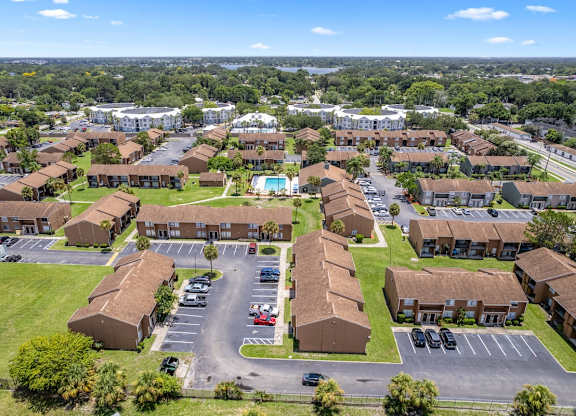 an aerial view of a Winford Place Apartments 4255 Barwood Way Orlando, FL 32839