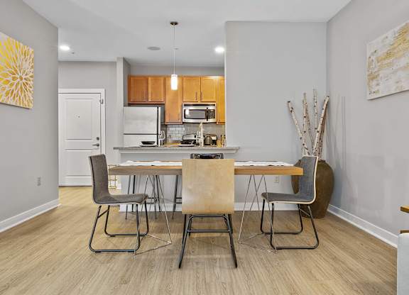Dining area at Axis Admirals Hill Apartments in Chelsea MA