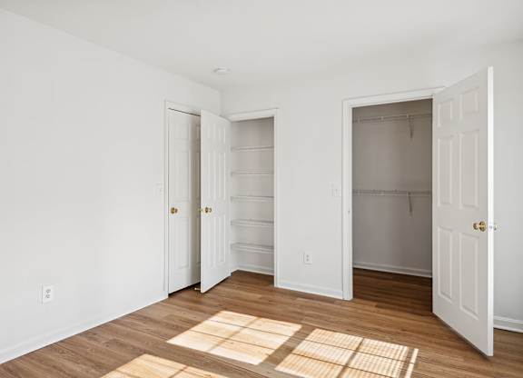 Bedroom and closets at Broadwater Townhomes in Chester VA