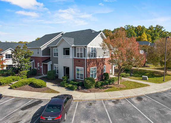 Building exterior at Grand Oaks Apartments in Chester VA