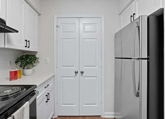 Kitchen stove at Chroma Park Apartments in Austell GA
