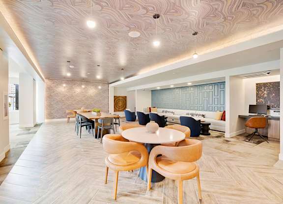 Co Working Lounge at 1810 Main Apartments in Houston TX