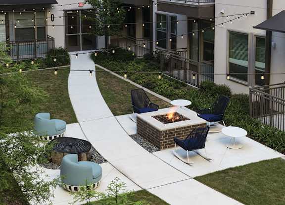 Courtyard firepit at Jada Legacy Central Apartments in Plano TX