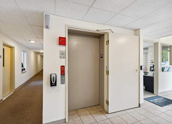 Elevator at Ballinger Court Senior Apartments in Edmonds wA