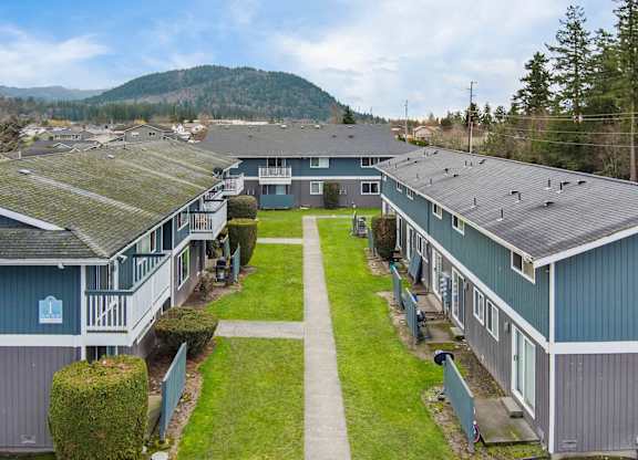 Exterior Building and Walkway