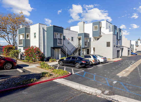 Exterior Building at Hilltop Commons Apartments in San Pablo CA