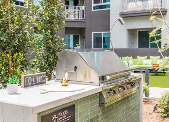 Exterior Courtyard Synergy Grill at Avel Apartment Homes in Orange CA