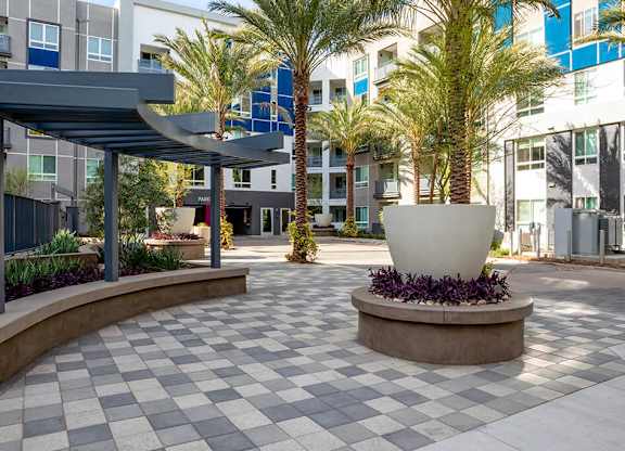 Exterior Courtyard Unify Landscaping at Chroma Apartment Homes in Canoga Park CA