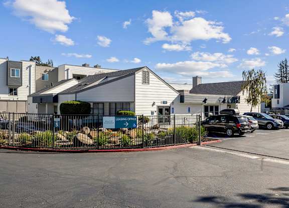Exterior Leasing Office at Hilltop Commons Apartments in San Pablo CA