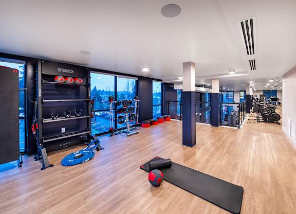 Fitness center cross training at The Brynn in Kirkland WA