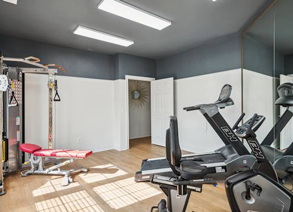 Fitness center at Broadwater Townhomes in Chester VA